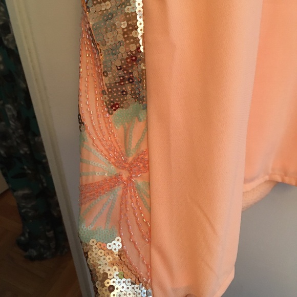 Gorgeous Peach sequinned party dress - Picture 8 of 12